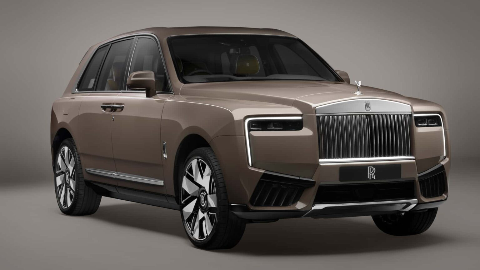 Rolls-Royce Memperkenalkan Cullinan Series II dengan Varian Black Badge