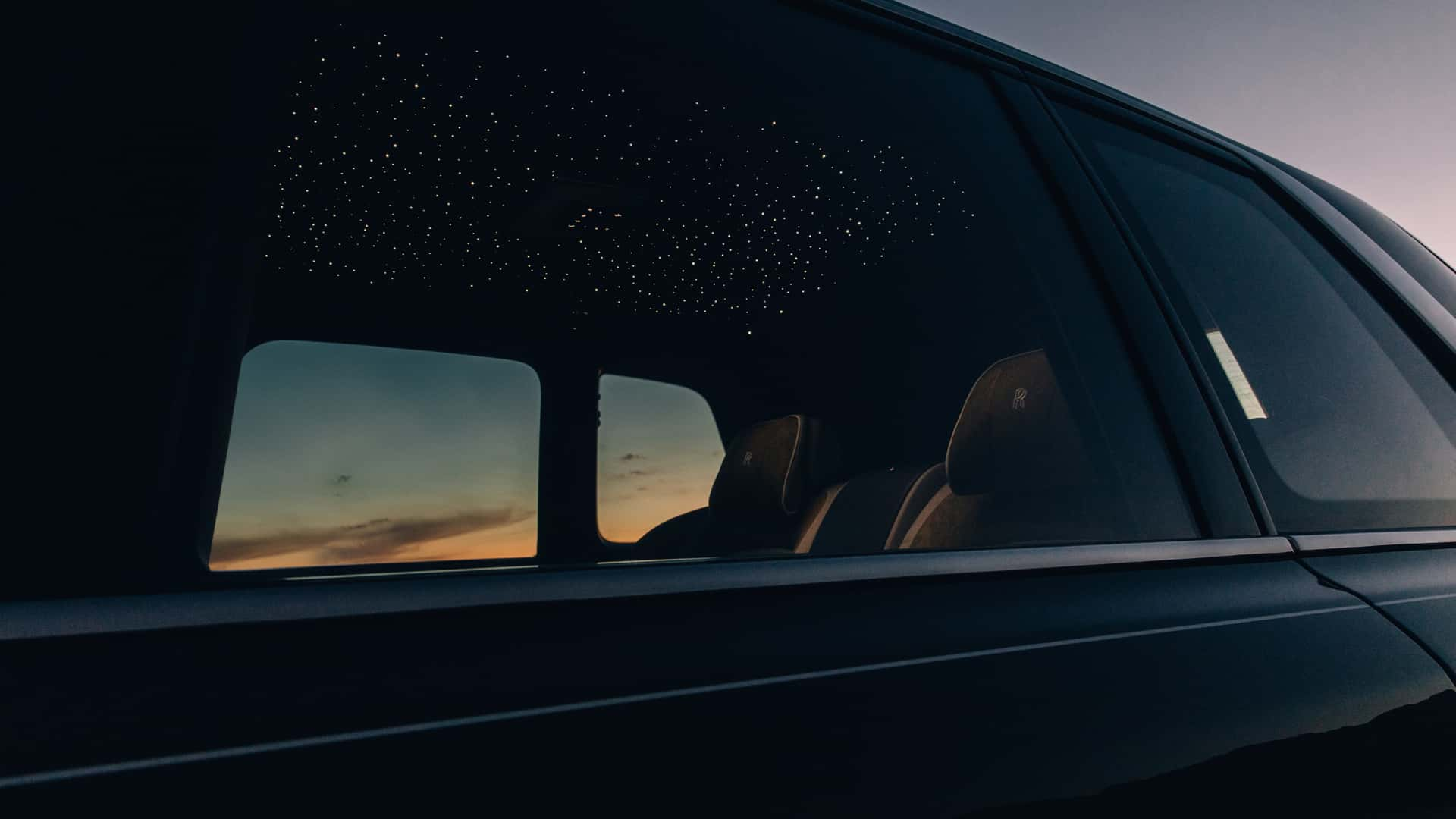 Rolls-Royce Memperkenalkan Cullinan Series II dengan Varian Black Badge