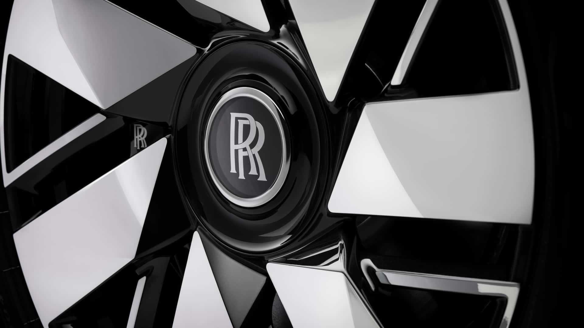 Rolls-Royce Memperkenalkan Cullinan Series II dengan Varian Black Badge