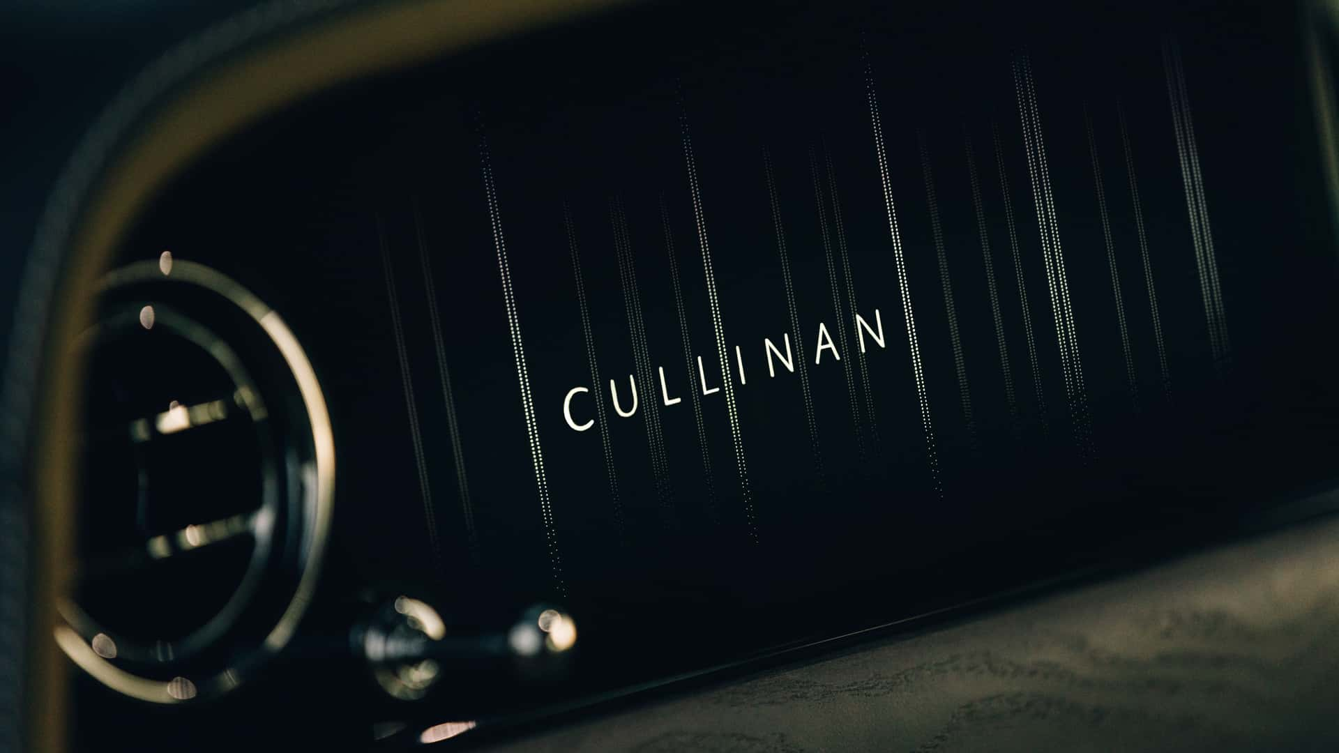 Rolls-Royce Memperkenalkan Cullinan Series II dengan Varian Black Badge