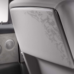 Rolls-Royce Memperkenalkan Cullinan Series II dengan Varian Black Badge