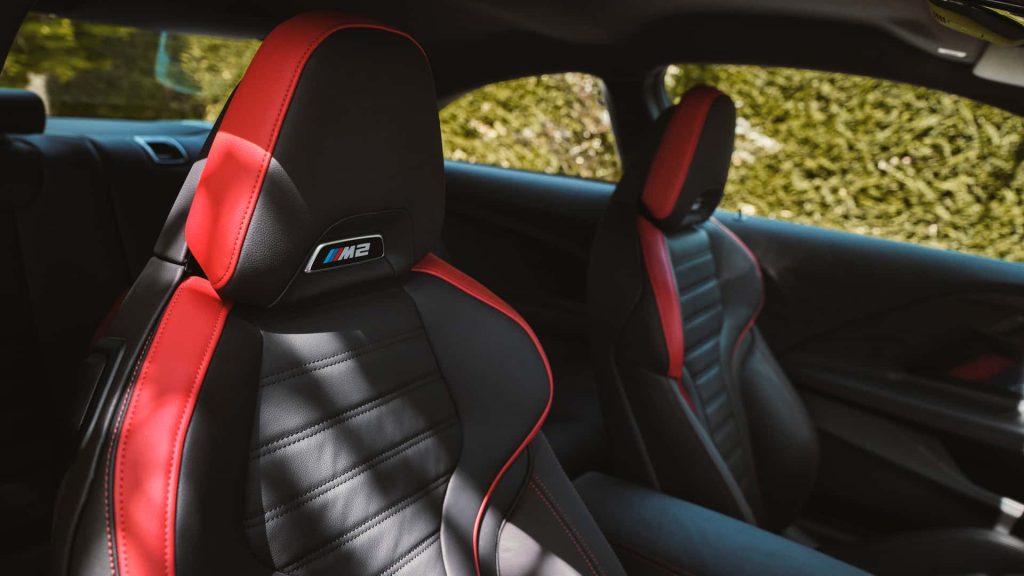 BMW M2 Baharu Mempunyai Tambahan 20hp dan Rim Silver Berkilat Baharu!
