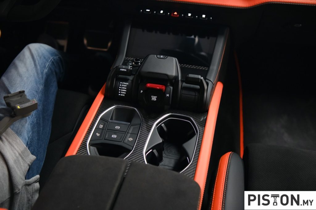 Lamborghini Urus SE Dilancarkan Secara Rasmi di Malaysia – RM1,028,000 Sebelum Duti, Cukai dan Penyesuaian