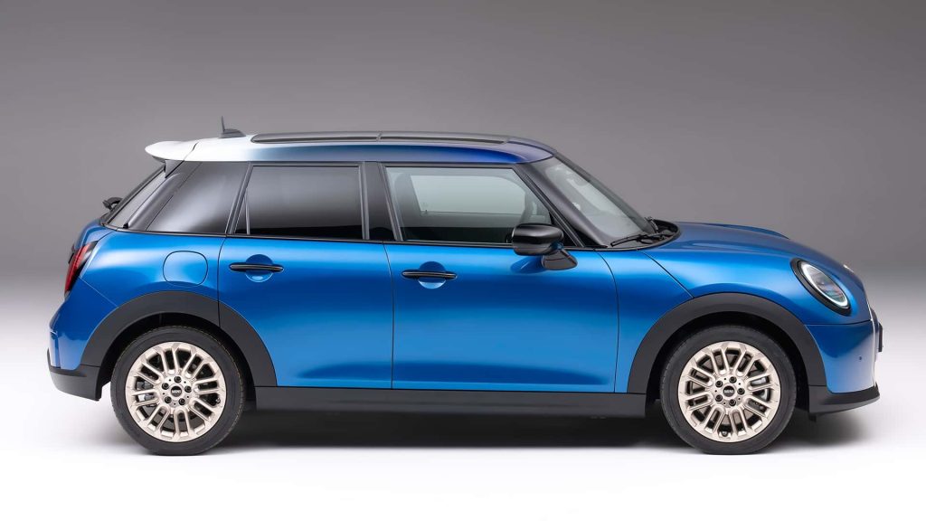 Mini Cooper 5 Door Baharu Menyertai Keluarga Mini dengan 204hp