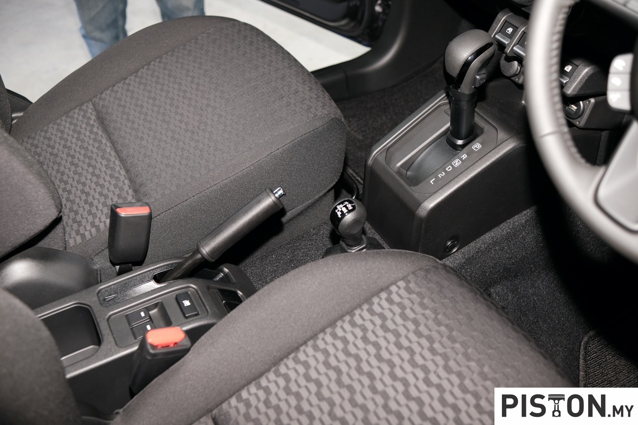 Suzuki Jimny 5 Pintu Dilancarkan Secara Rasmi – Harga Bermula dari RM199,950