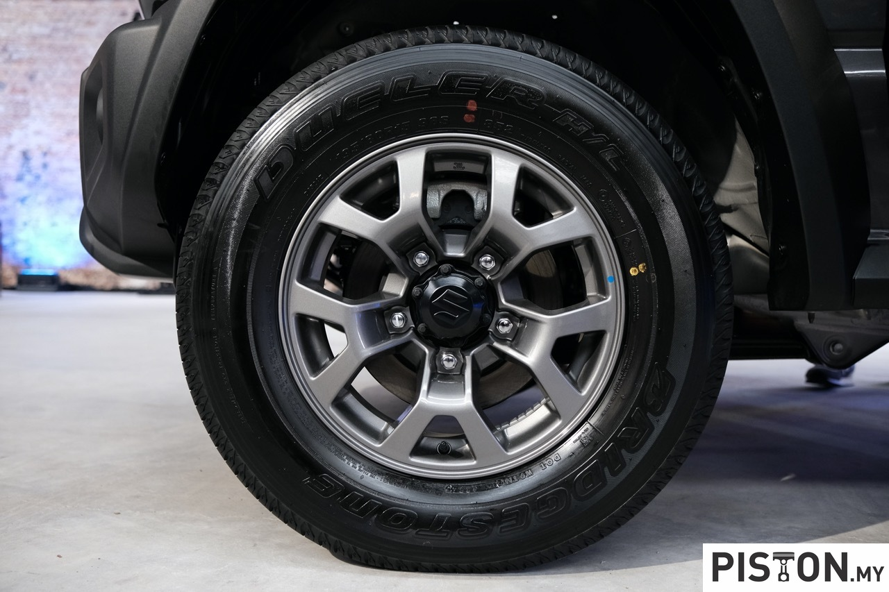 Suzuki Jimny 5 Pintu Dilancarkan Secara Rasmi – Harga Bermula dari RM199,950