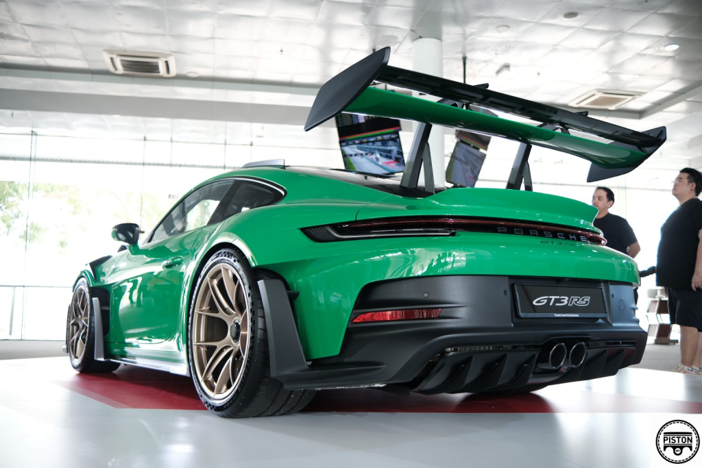 Why the Porsche 911 Should Embrace a More Compact Design