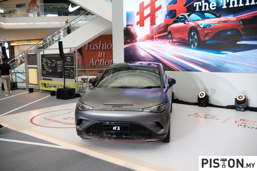 smart Malaysia Mengadakan smart Tour Brand Roadshow di Bangsar Shopping Centre