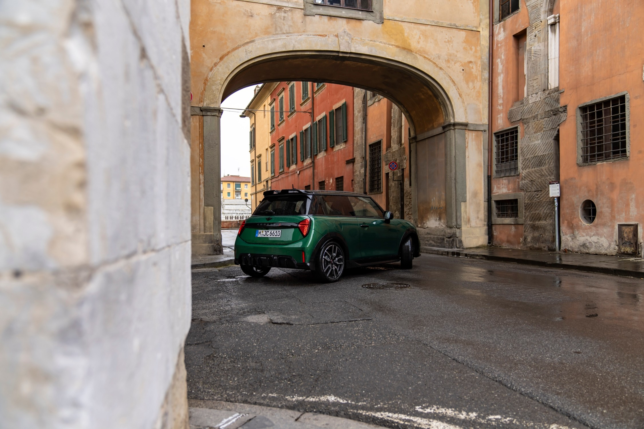 Mini Cooper S dalam JCW Trim Baharu: 204hp, 300Nm Tork