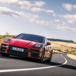 Porsche Panamera Turbo S E-Hibrid dan Panamera GTS: Prestasi, Kemewahan, dan Inovasi