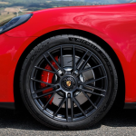 Porsche Panamera Turbo S E-Hibrid dan Panamera GTS: Prestasi, Kemewahan, dan Inovasi