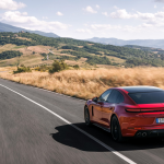 Porsche Panamera Turbo S E-Hibrid dan Panamera GTS: Prestasi, Kemewahan, dan Inovasi