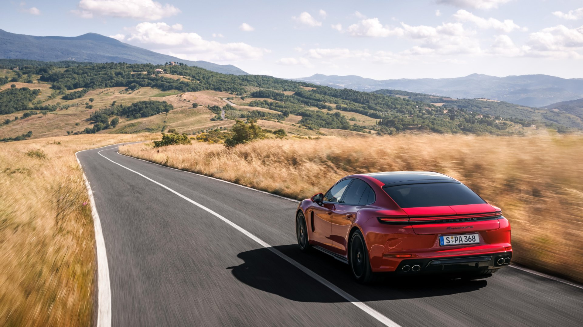 Porsche Panamera Turbo S E-Hibrid dan Panamera GTS: Prestasi, Kemewahan, dan Inovasi