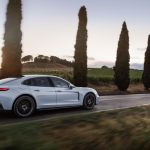 Porsche Panamera Turbo S E-Hibrid dan Panamera GTS: Prestasi, Kemewahan, dan Inovasi