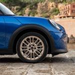 Mini Cooper S 5-Pintu: Ruang dan Keselesaan yang Dipertingkatkan