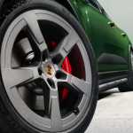 Porsche Memperluas Barisan Elektrik Macan dengan Pacuan Roda Belakang dan Varian 4S