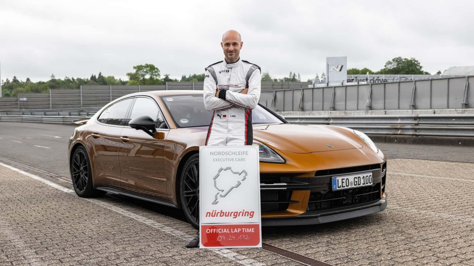 Porsche Panamera Catat Rekod Baharu di Nurburgring Nordschleife