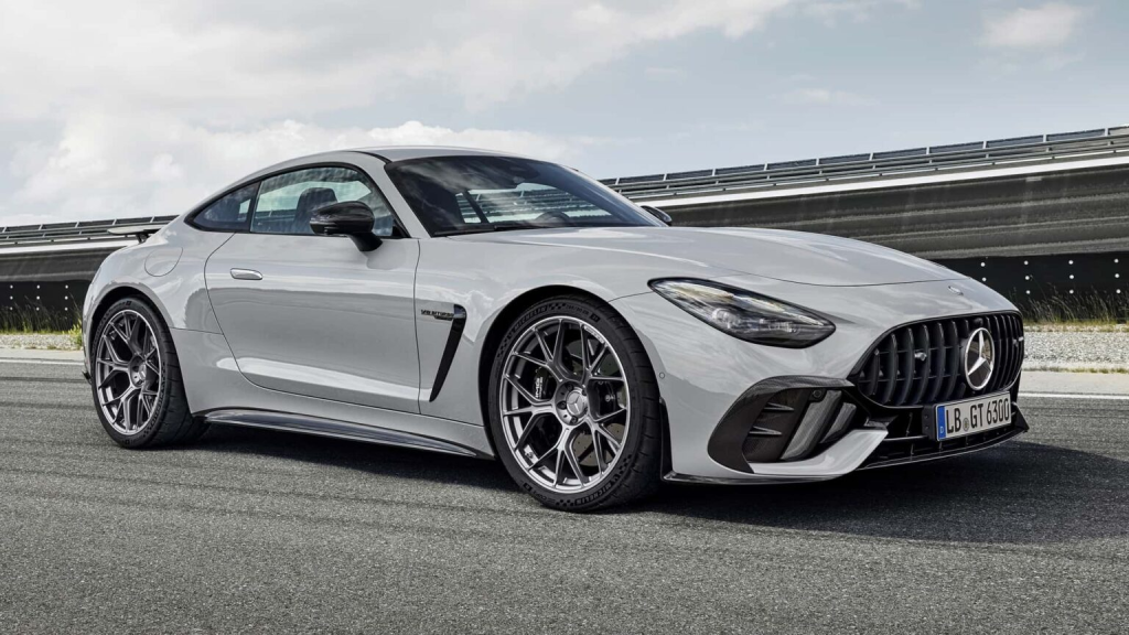 Mercedes-AMG Memperkenalkan GT 63 PRO 4MATIC+ Baharu di Goodwood Festival of Speed