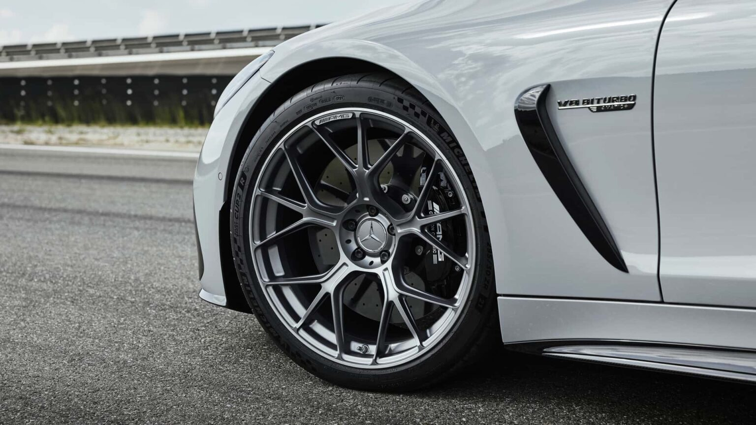Mercedes-AMG Memperkenalkan GT 63 PRO 4MATIC+ Baharu di Goodwood Festival of Speed