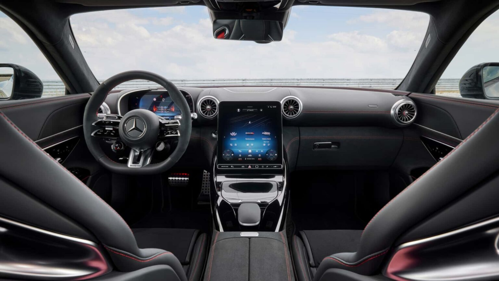 Mercedes-AMG Memperkenalkan GT 63 PRO 4MATIC+ Baharu di Goodwood Festival of Speed