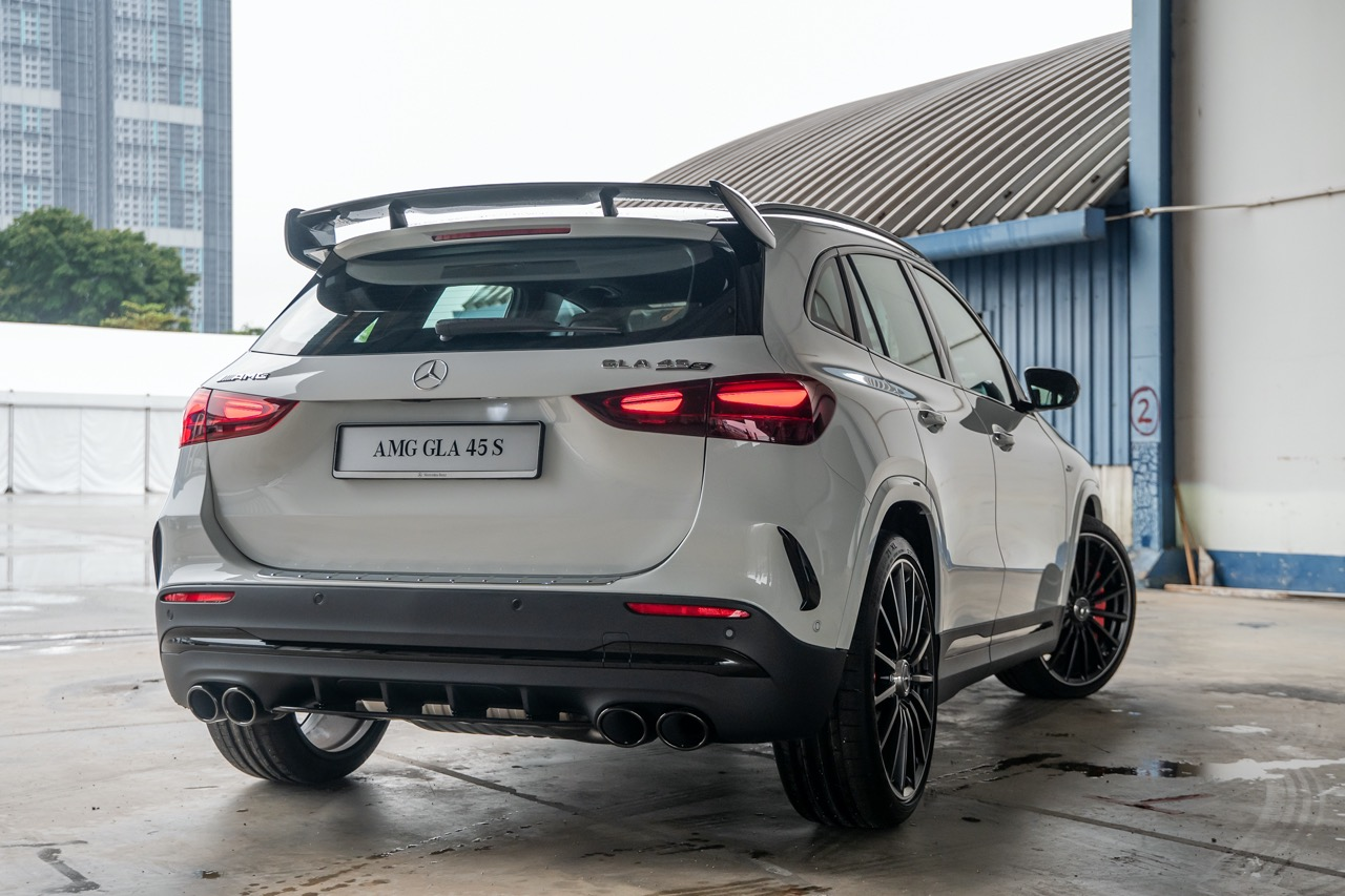 Acara Mercedes-Benz World Mempamerkan Tiga Model AMG Baharu