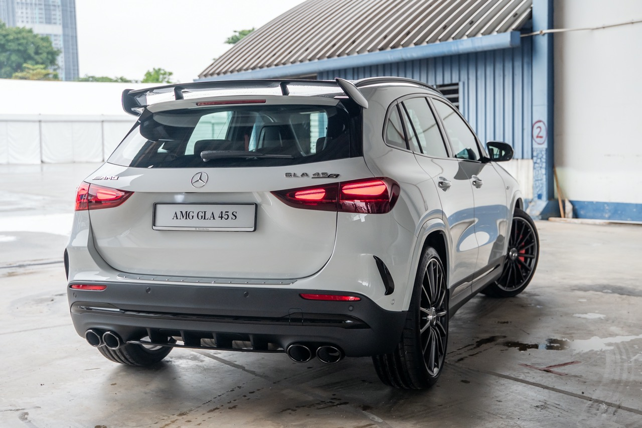 Acara Mercedes-Benz World Mempamerkan Tiga Model AMG Baharu