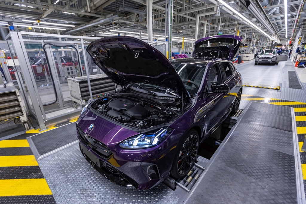 Pelancaran BMW 1 Series Generasi Keempat di Kilang Leipzig