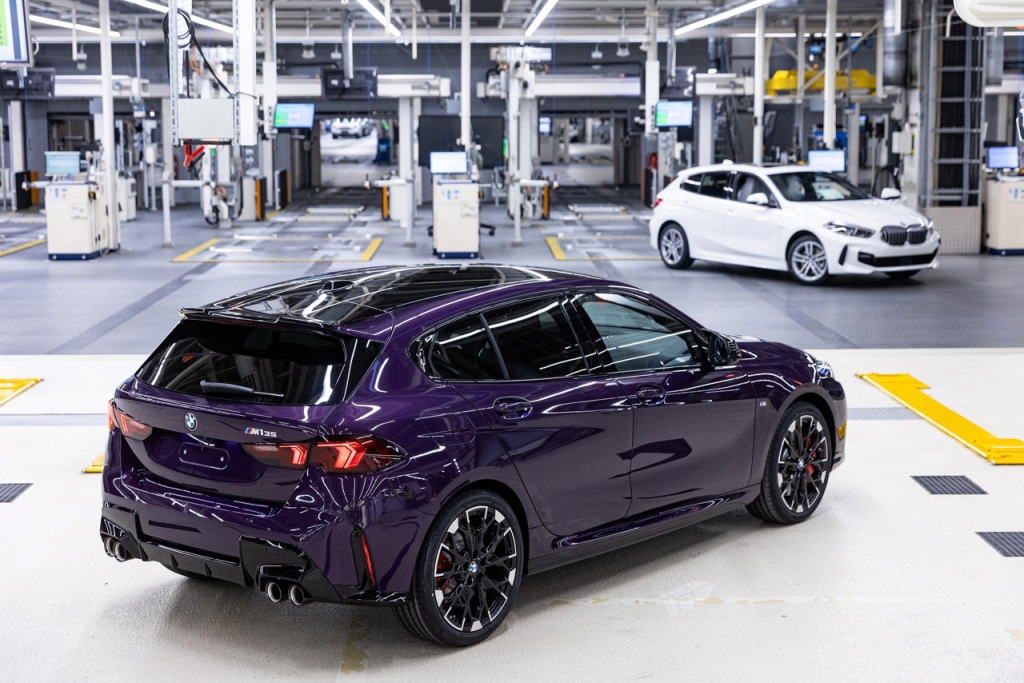 Pelancaran BMW 1 Series Generasi Keempat di Kilang Leipzig
