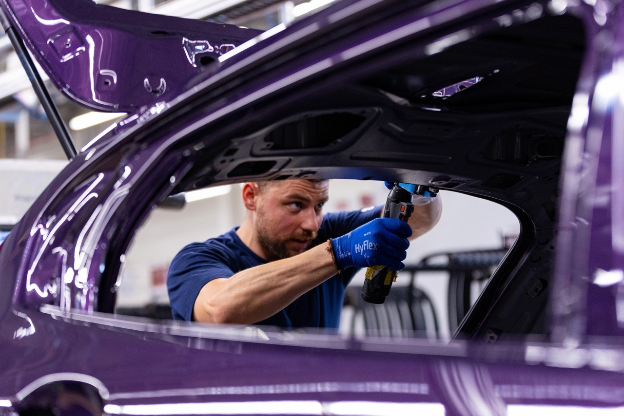 Pelancaran BMW 1 Series Generasi Keempat di Kilang Leipzig