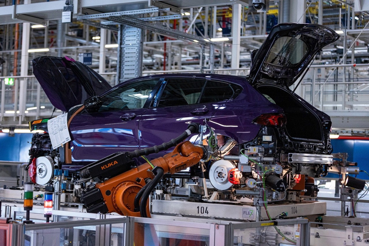 Pelancaran BMW 1 Series Generasi Keempat di Kilang Leipzig