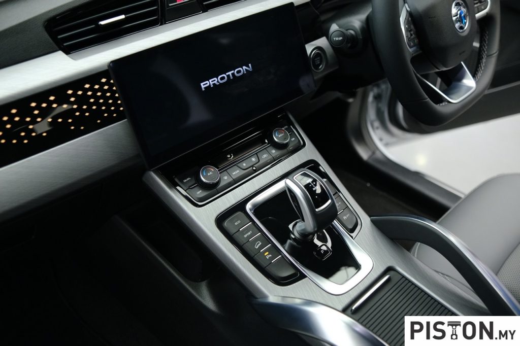 Proton X70 2025 Dilancarkan Secara Rasmi – Harga Bermula dari RM98,800