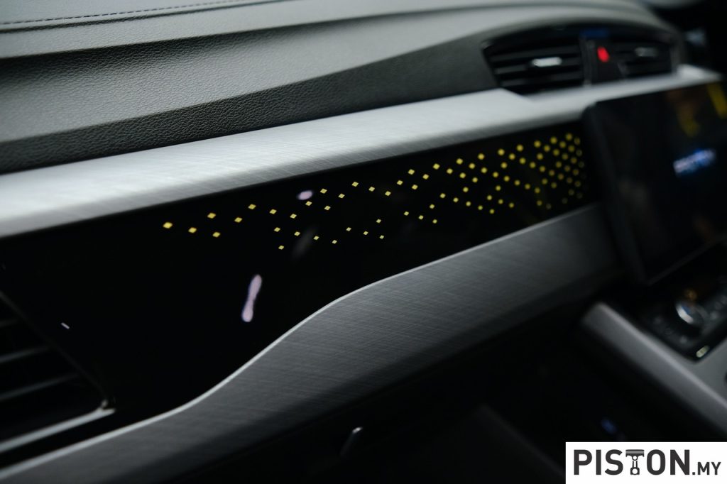 Proton X70 2025 telah Dilancarkan di Malaysia Timur Daripada RM100,800
