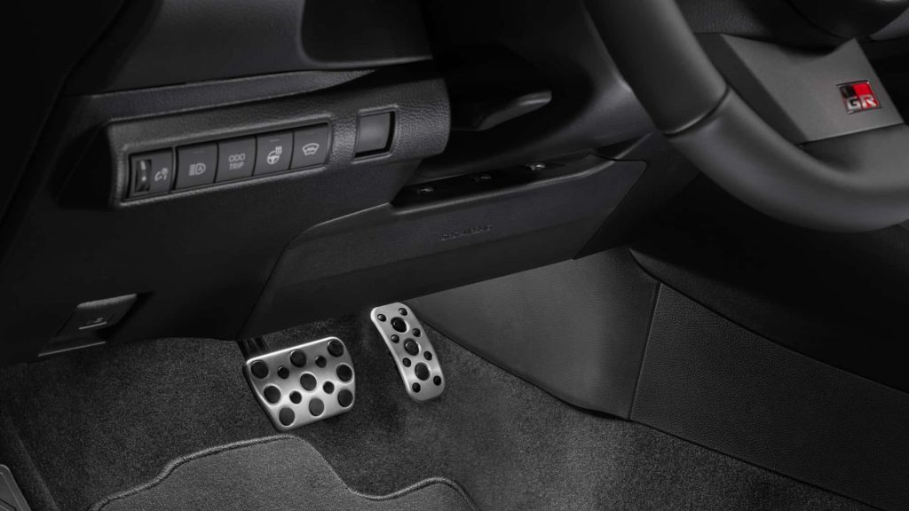 Toyota Unveils 2025 GR Corolla with New 8-Speed Automatic Transmission