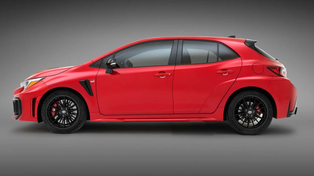 Toyota Memperkenalkan GR Corolla 2025 dengan Transmisi Automatik 8-Kelajuan Baharu