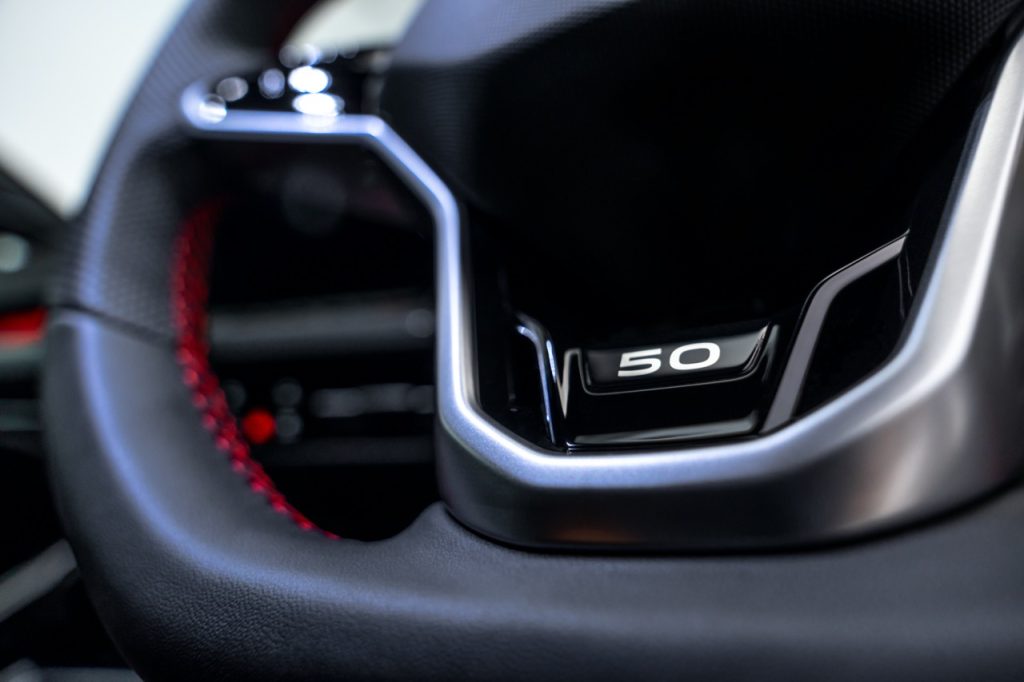 Volkswagen Malaysia Memperkenal Golf GTI Edition 50 eksklusif