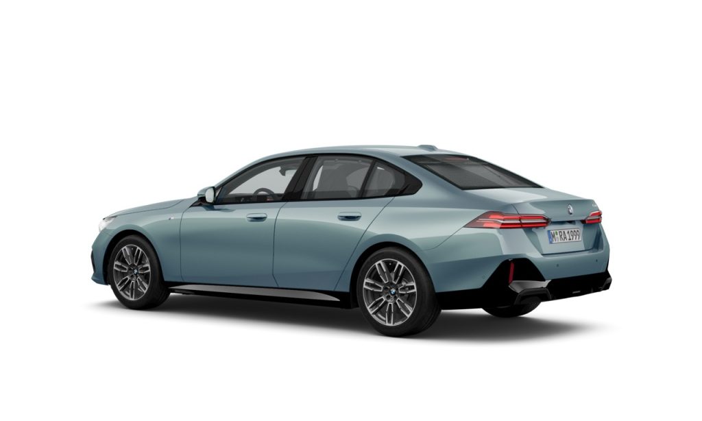 BMW Malaysia Introduces New 520i M Sport – RM349,80