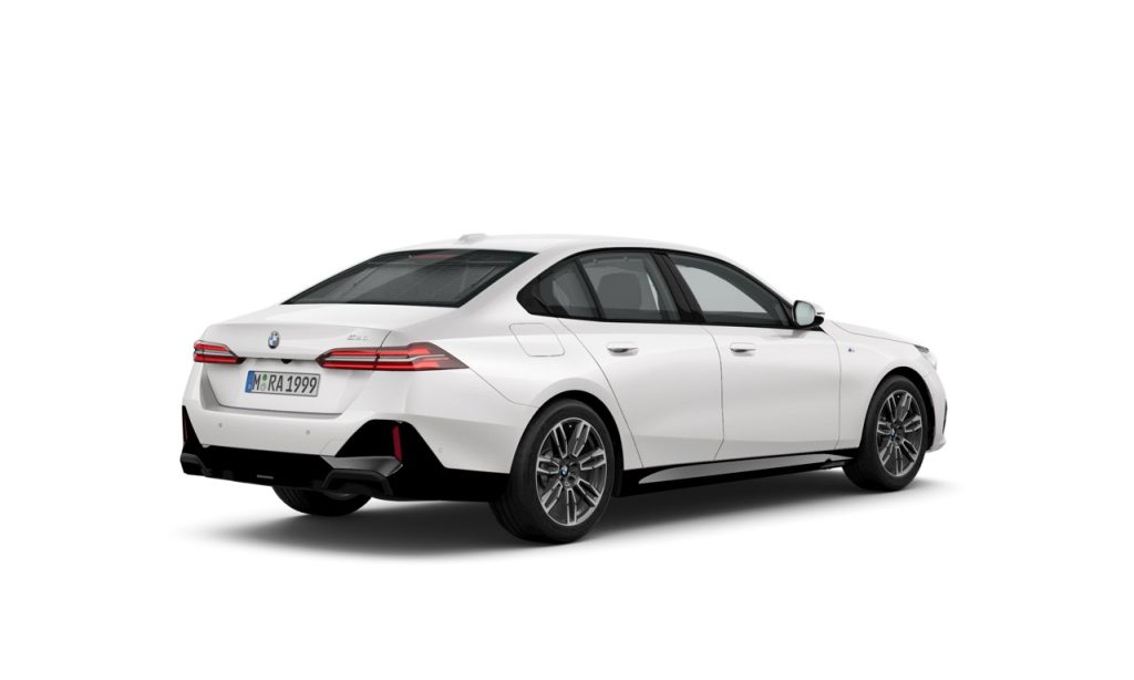 BMW Malaysia Introduces New 520i M Sport – RM349,80