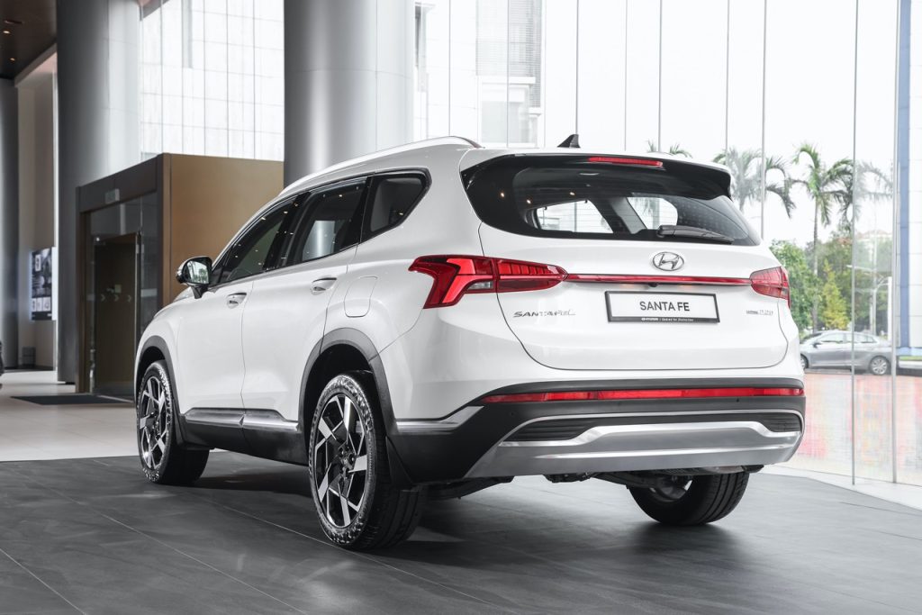 Hyundai Santa Fe FL (CKD) Dilancarkan: Bermula Dari RM185,888, Varian 2.2L Diesel dan 1.6L Hibrid