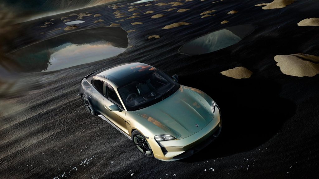 Porsche Taycan Turbo S Celestial Jade: Cat yang Beralih Warna Berdasarkan Cahaya