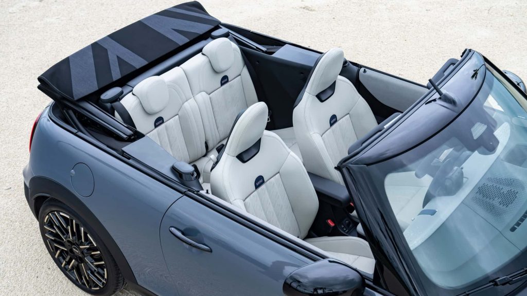 Mini Melancarkan Mini Cooper Convertible Generasi Baharu!