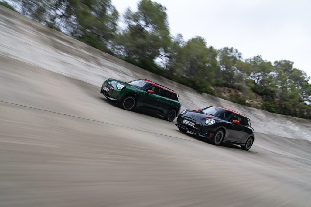 BMW Unveils Next-Generation Electric Models and Visionary Concepts at Paris Motor Show 2024
