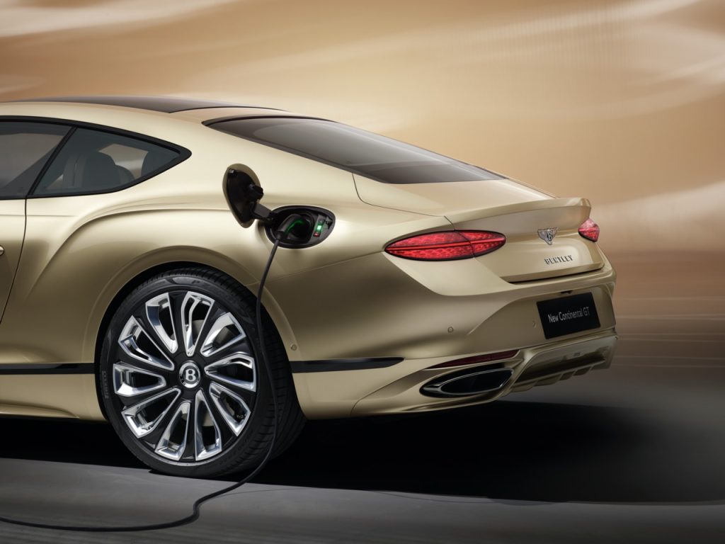 Bentley Unveils Mulliner Editions of Continental GT, GTC, and Flying Spur