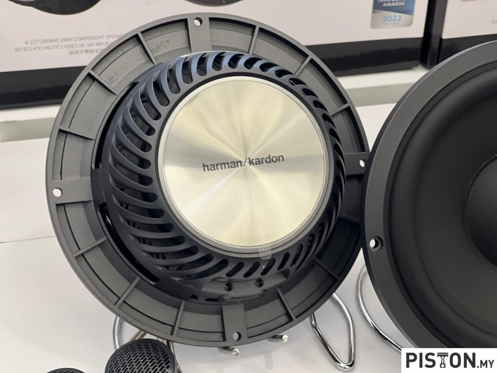 Harman Kardon Melancarkan Soundbar Siri Enchant dan Sistem Audio Kereta Siri Flow Premium