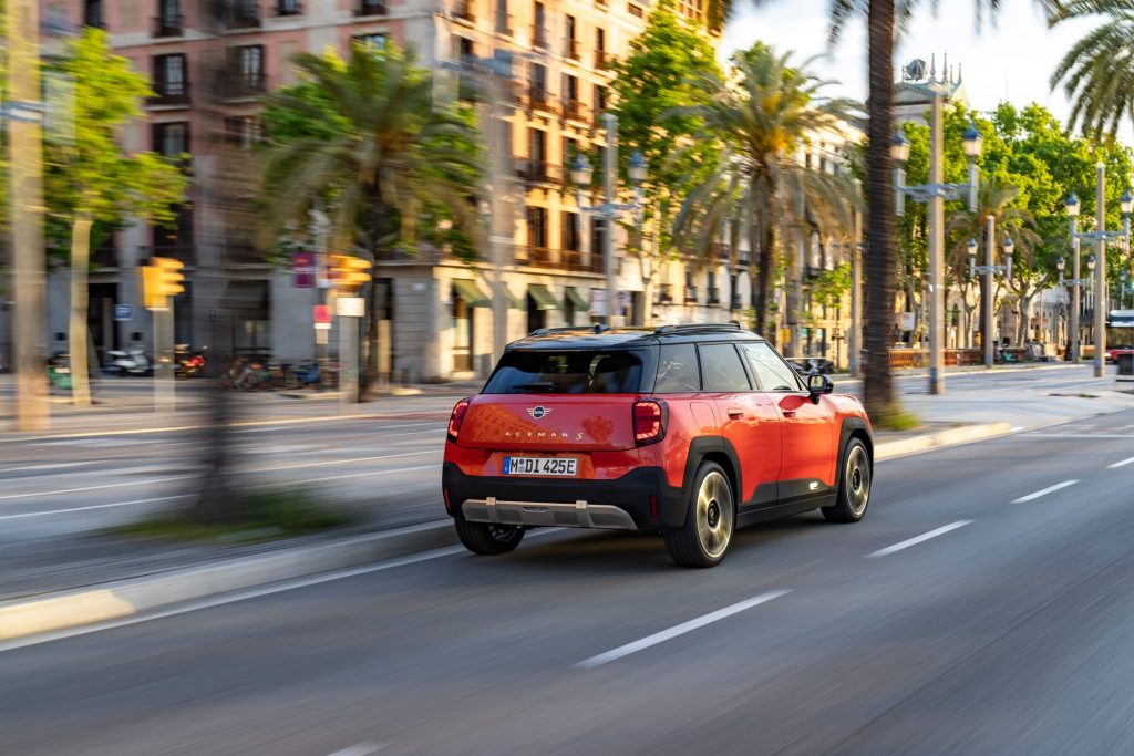 Mini Malaysia Unveils the New Mini Aceman – 218hp, 0-100km/h in 7.1 Seconds and 406km Range