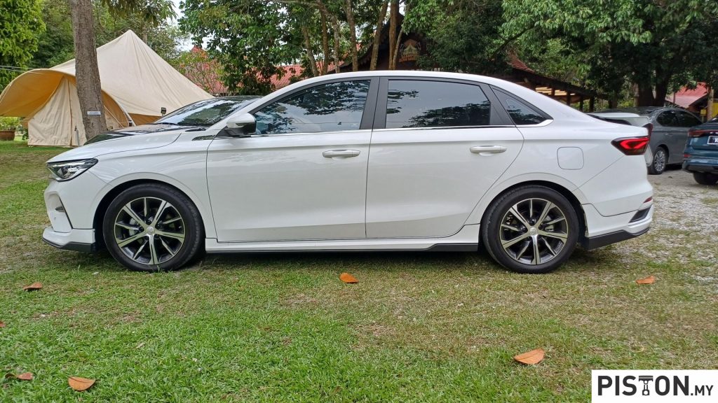 Review: Proton’s Finest Sedan – Proton S70 is a C-Segment Package for B-Segment Price!