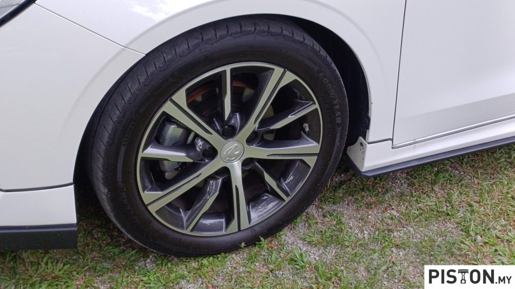 Review: Proton’s Finest Sedan – Proton S70 is a C-Segment Package for B-Segment Price!
