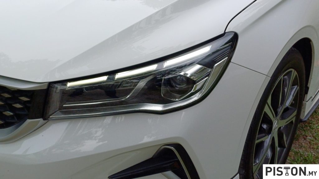 Review: Proton’s Finest Sedan – Proton S70 is a C-Segment Package for B-Segment Price!