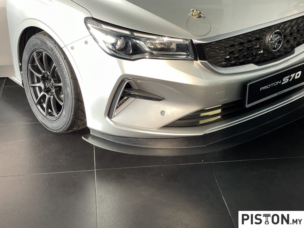 Proton Bersiap untuk Sepang 1000KM dengan Kereta Lumba S70 R3 Baharu dan Dua Pemandu Muda