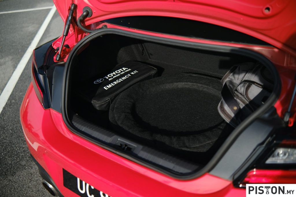 Review: Toyota GR86 – Legend Reborn