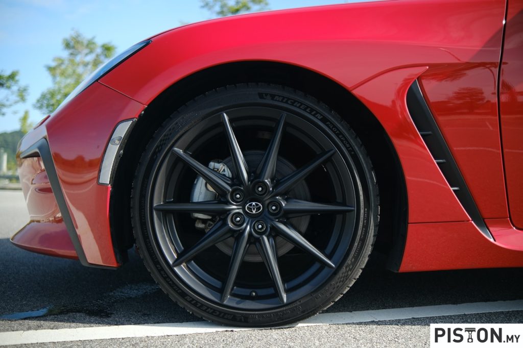 Review: Toyota GR86 – Legend Reborn
